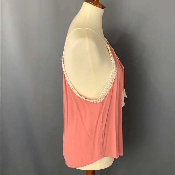 Crochet trim tank - Picture 4 of 6